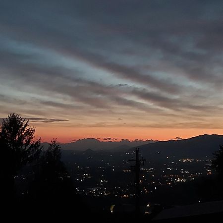 Отель Al Vecchio Lavatoio Colle Brianza Экстерьер фото